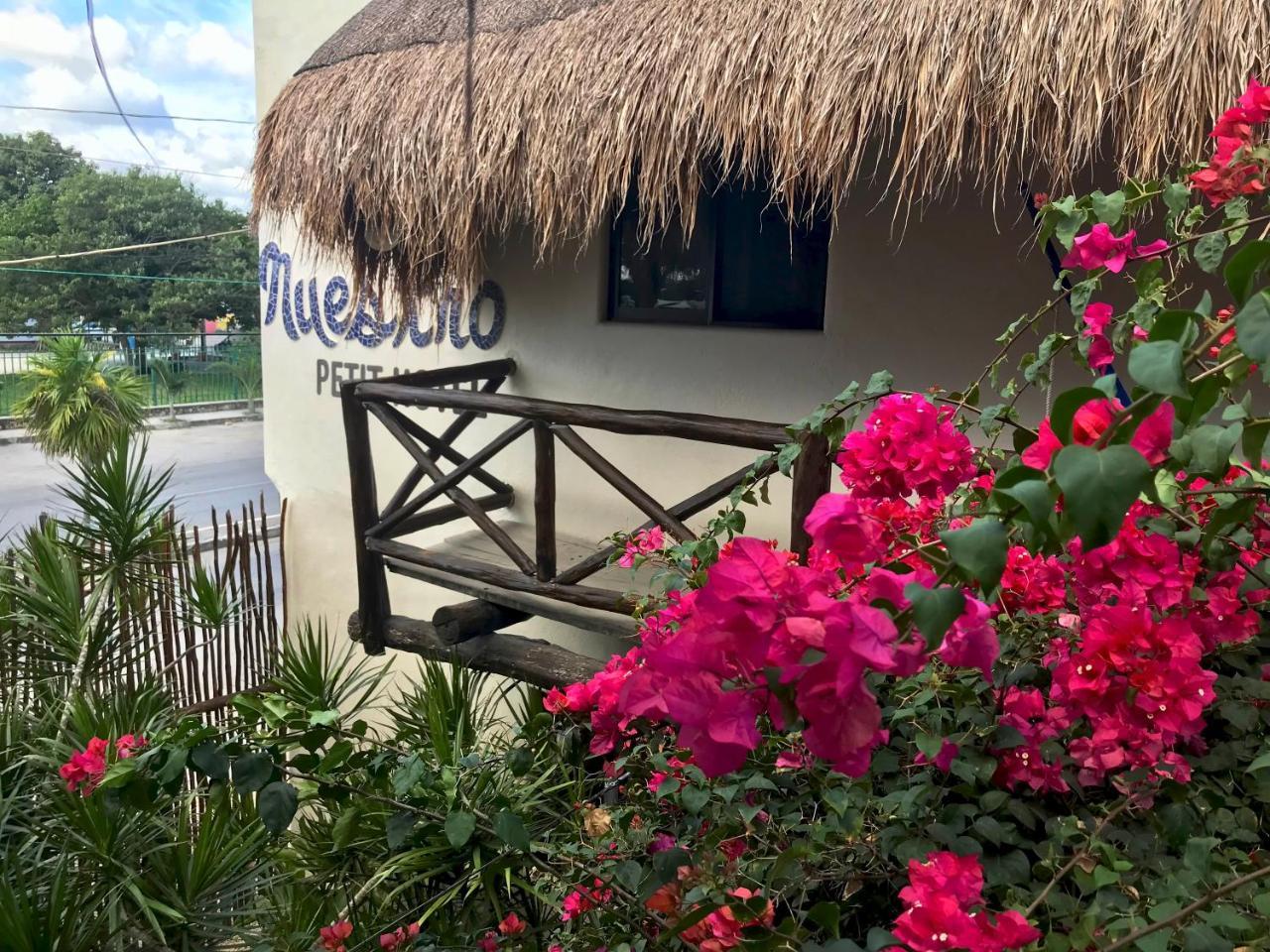 Lo Nuestro Petit Hotel Tulum Luaran gambar